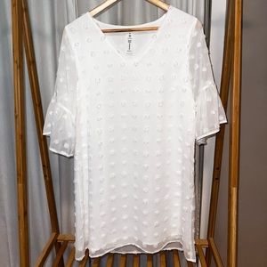 Blooming Jelly White Swiss Dot Ruffle Sleeve V-Neck Dress Size M NWOT